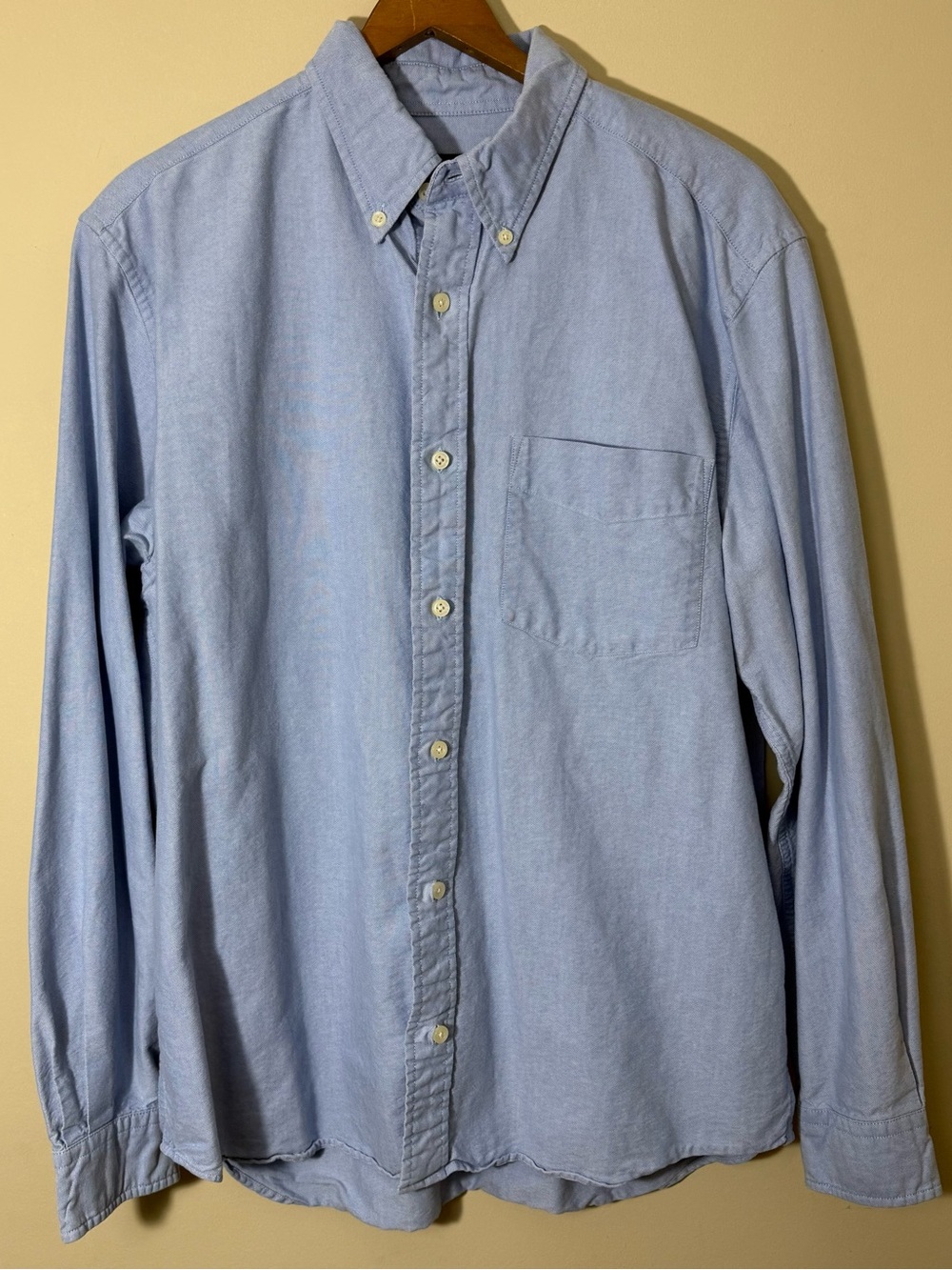 Eddie Bauer Light Blue 100% Cotton Casual Button-Down Shirt